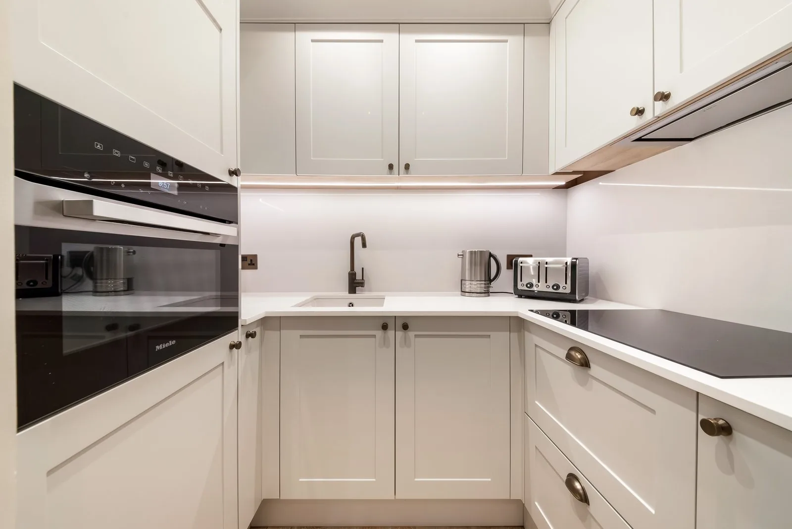 Bespoke kitchens, completed installation by Structure and Style Ltd, photograph 4