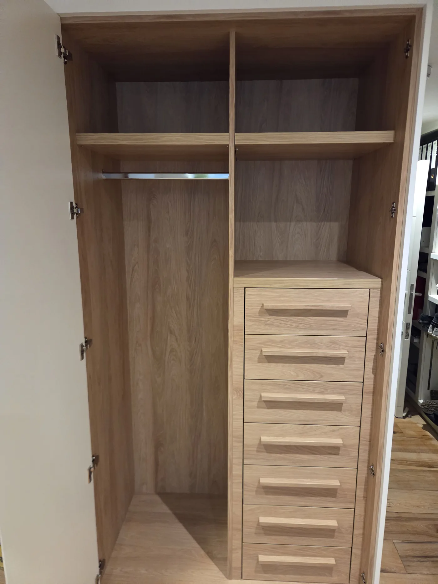 Fitted wardrobes, completed installation by Structure and Style Ltd, photograph 22