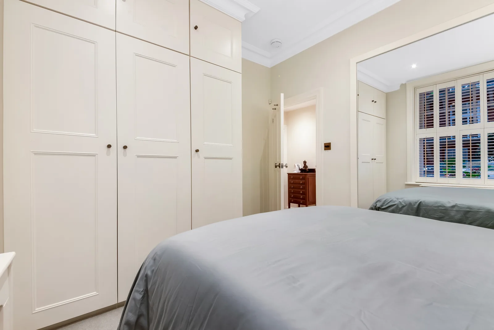 Fitted wardrobes, completed installation by Structure and Style Ltd, photograph 14